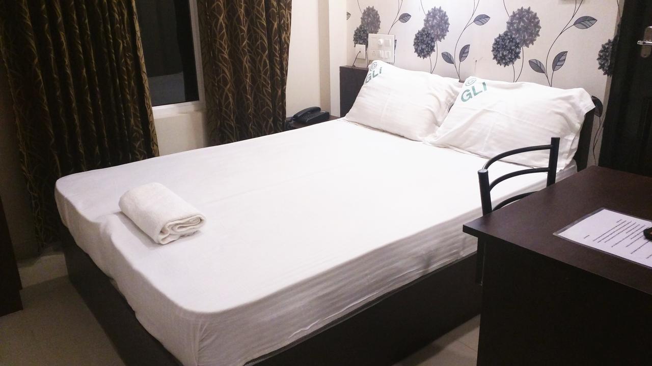 Collection O 8267 Galaxy Inn Kochi Esterno foto